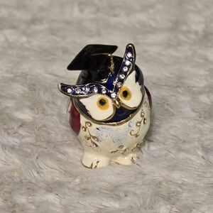 Tchotchke Charming Owl Figurine with Black Graduation Cap NWT